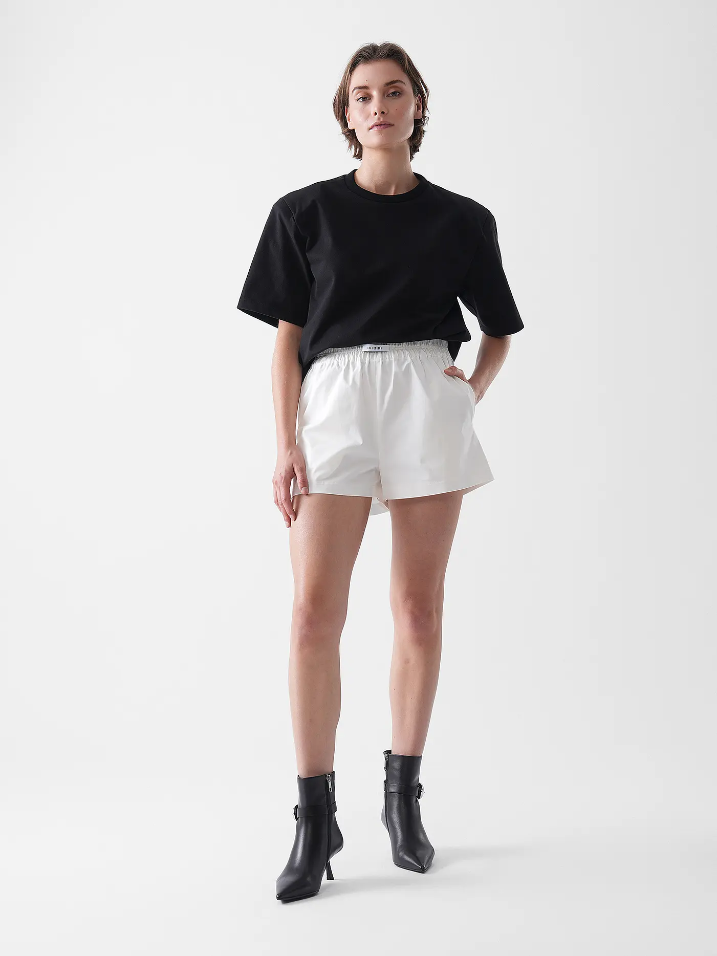 105 DEGREES | T-Shirt THE T-SHIRT | schwarz